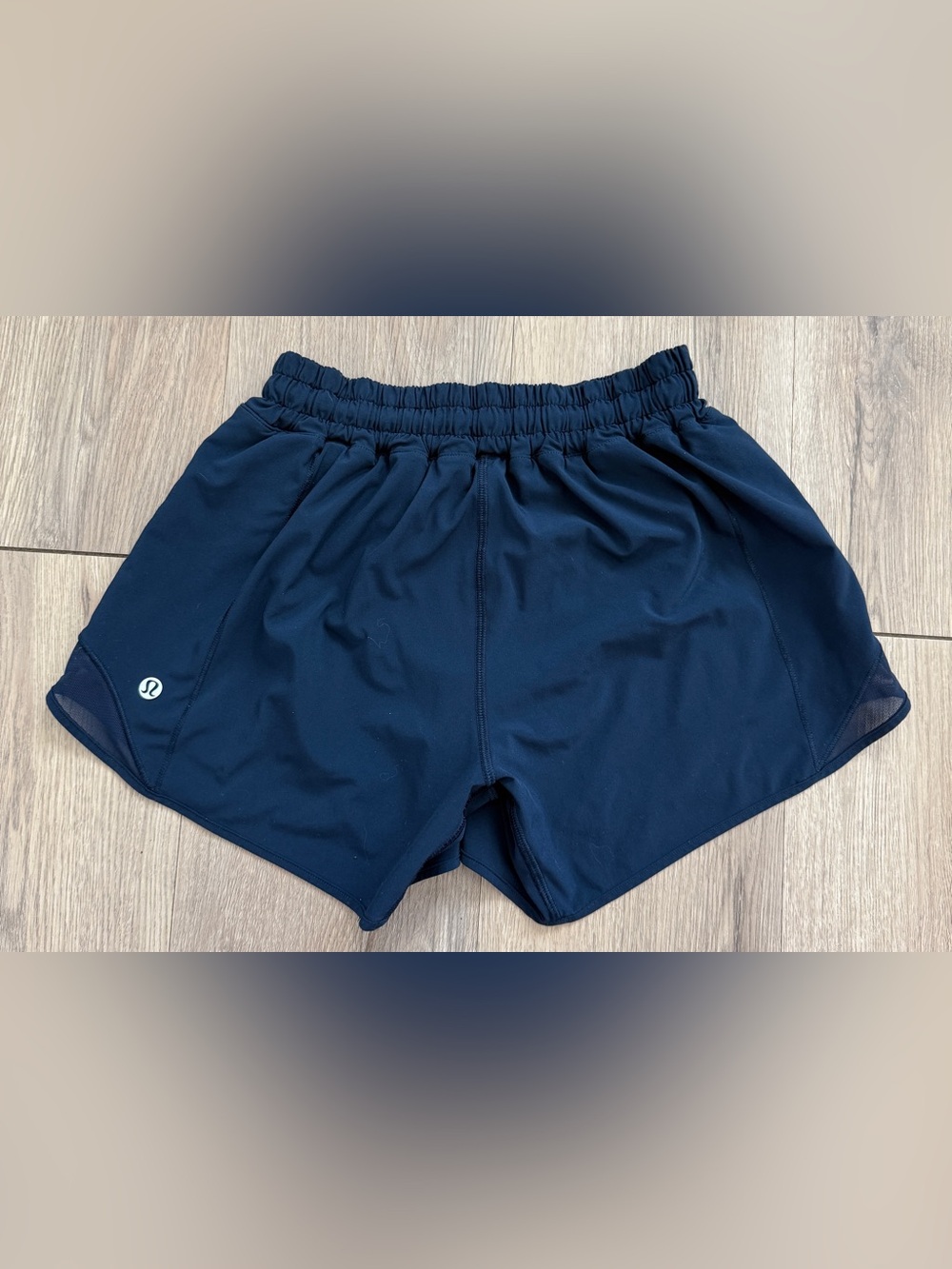 Lululemon Womens Hotty Hot Short II Long 4" True Navy Blue Sz 4